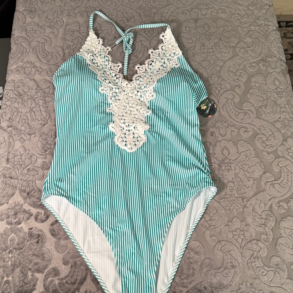 Blooming Jelly women’s Teal & White Striped 1 Piece swimsuit Lace Detail Sz xxl